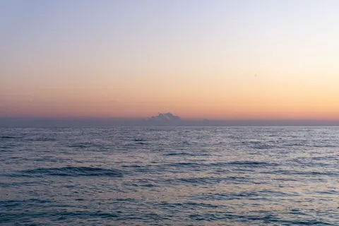 ग्रेडिएंट क्षितिज 4K वॉलपेपर · minimal · 3840×2560