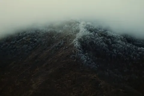 Hình nền Tối giản 4K · minimal · 3840×2560