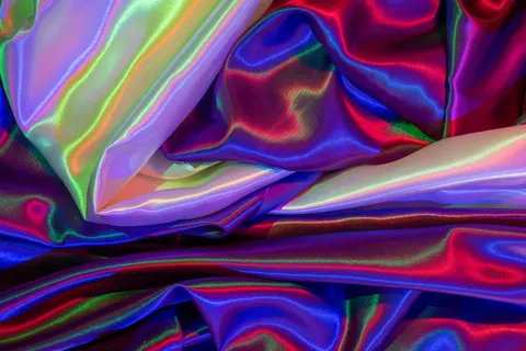 Holographic 4K Wallpaper · abstract · 3840×2560