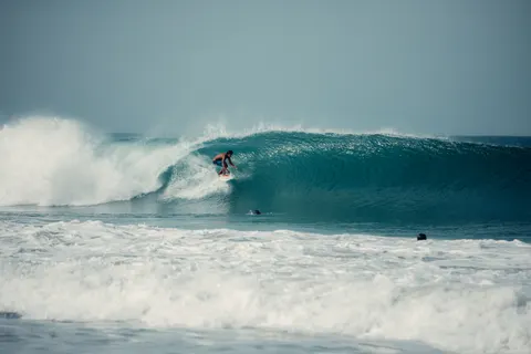 Hình nền Sóng Lướt Ván 4K · ocean · 3840×2560