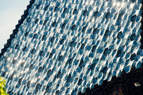 Crystal Glass 4K Wallpaper · abstract · 3840×2563