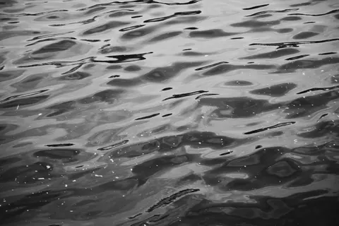 Flüssiges Gold 4K Hintergrundbild · abstract · 3840×2560