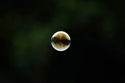 Soap Bubble 4K Wallpaper · abstract · 3840×2560