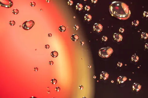 خلفية فقاعة صابون بدقة 4K · abstract · 3840×2560