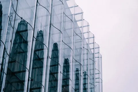 Glass Tower 4K Wallpaper · architecture · 3840×2560