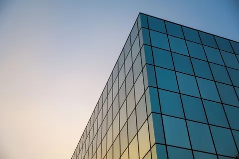 Cam Kule 4K Duvar Kağıdı · architecture · 3840×2555
