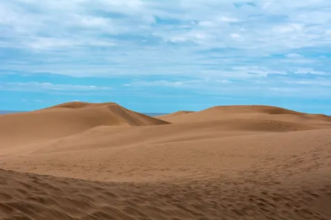 خلفية كثبان الصحراء بدقة 4K · nature · 3840×2560