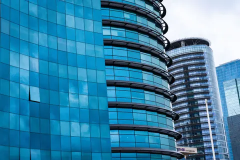 Hình nền Tòa tháp kính 4K · architecture · 3840×2560