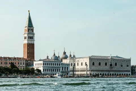 خلفية قناة البندقية بدقة 4K · architecture · 3840×2560