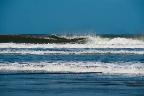Hình nền Sóng Lướt Ván 4K · ocean · 3840×2560