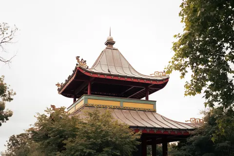Japanese Pagoda 4K Wallpaper · architecture · 3840×2561