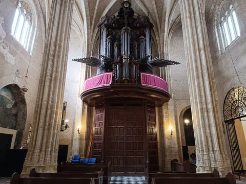 Fond d'écran Cathédrale 4K · architecture · 3840×2880