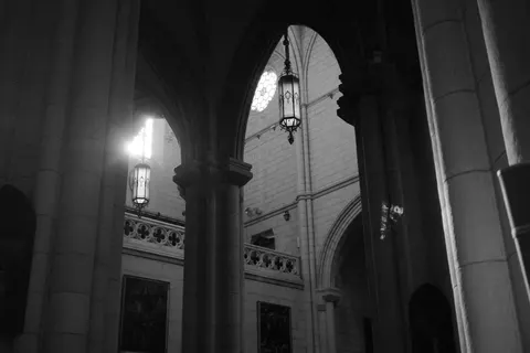 Wallpaper Katedral 4K · architecture · 3840×2560