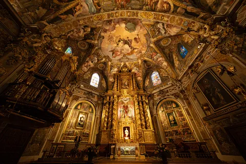 Wallpaper Katedral 4K · architecture · 3840×2560