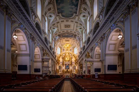 Cathedral 4K Wallpaper · architecture · 3840×2561