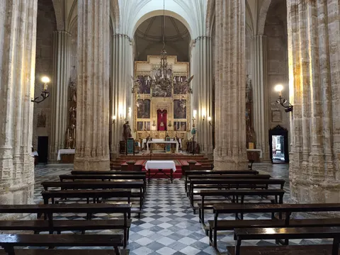 Wallpaper Katedral 4K · architecture · 3840×2880