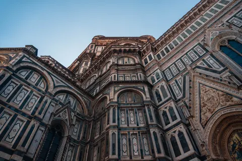 خلفية كاتدرائية بدقة 4K · architecture · 3840×2560
