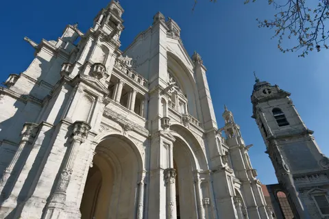 Katedral 4K Duvar Kağıdı · architecture · 3840×2560