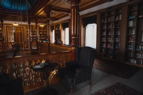Grand Library 4K Wallpaper · architecture · 3840×2560