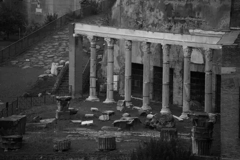 Papel de parede Ruínas romanas 4K · architecture · 3840×2560