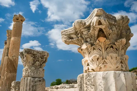 Roman Ruins 4K Wallpaper · architecture · 3840×2560