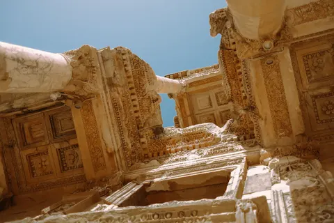 Roman Ruins 4K Wallpaper · architecture · 3840×2560