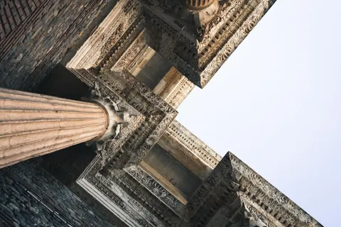والپیپر معبد یونانی با کیفیت 4K · architecture · 3840×2560