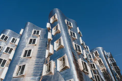 Futuristic Facade 4K Wallpaper · architecture · 3840×2560