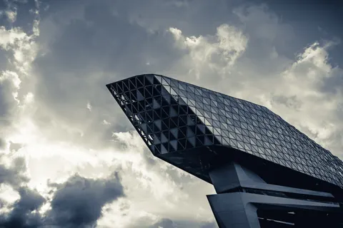 Futuristic Facade 4K Wallpaper · architecture · 3840×2560