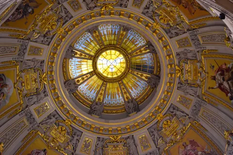 Glass Dome 4K Wallpaper · architecture · 3840×2560