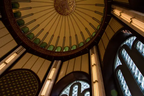 Glass Dome 4K Wallpaper · architecture · 3840×2560