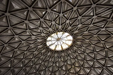 Glass Dome 4K Wallpaper · architecture · 3840×2560