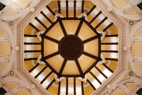 Glass Dome 4K Wallpaper · architecture · 3840×2560