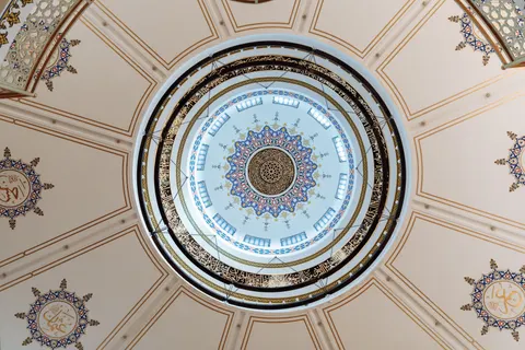 Glass Dome 4K Wallpaper · architecture · 3840×2560