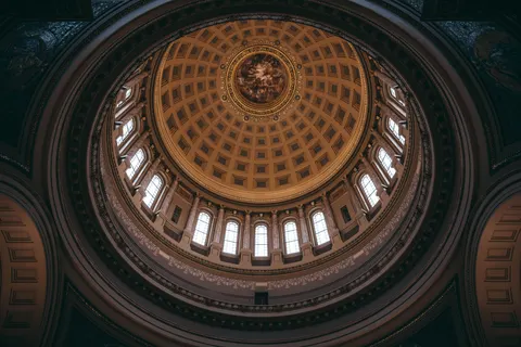 Glass Dome 4K Wallpaper · architecture · 3840×2560