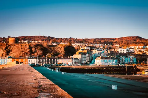 Sfondo Porto Costiero 4K · ocean · 3840×2560