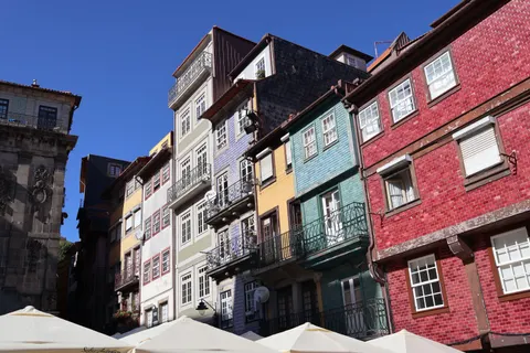 Colorful Houses 4K Wallpaper · architecture · 3840×2560