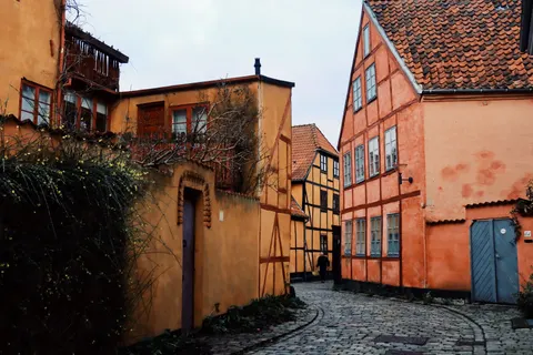 Colorful Houses 4K Wallpaper · architecture · 3840×2560