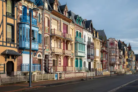 Colorful Houses 4K Wallpaper · architecture · 3840×2563