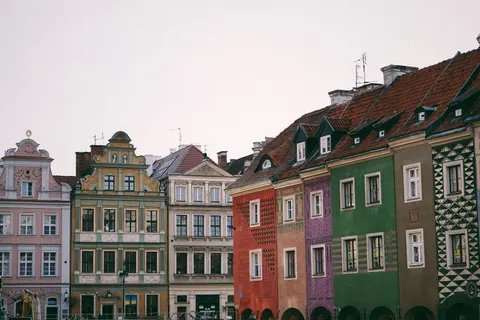 Colorful Houses 4K Wallpaper · architecture · 3840×2560