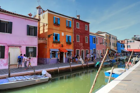 Bunte Häuser 4K Hintergrundbild · architecture · 3840×2560