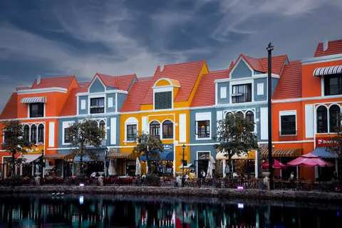 Colorful Houses 4K Wallpaper · architecture · 3840×2560