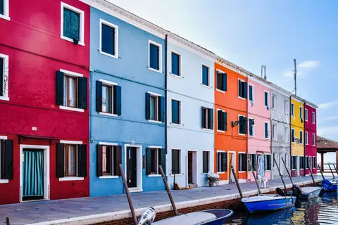 Colorful Houses 4K Wallpaper · architecture · 3840×2560