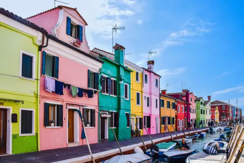 Colorful Houses 4K Wallpaper · architecture · 3840×2560