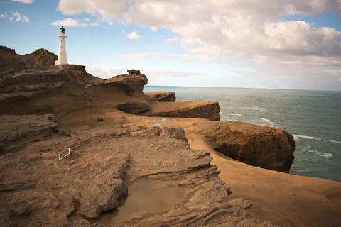 Cliff Lighthouse 4K Wallpaper · architecture · 3840×2562