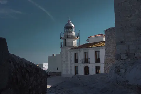 Cliff Lighthouse 4K Wallpaper · architecture · 3840×2560