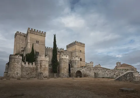 Medieval Castle 4K Wallpaper · architecture · 3840×2691