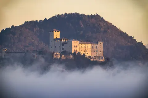 Medieval Castle 4K Wallpaper · architecture · 3840×2561