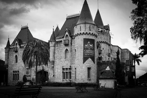 Medieval Castle 4K Wallpaper · architecture · 3840×2560