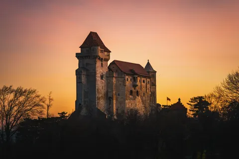 Medieval Castle 4K Wallpaper · architecture · 3840×2560